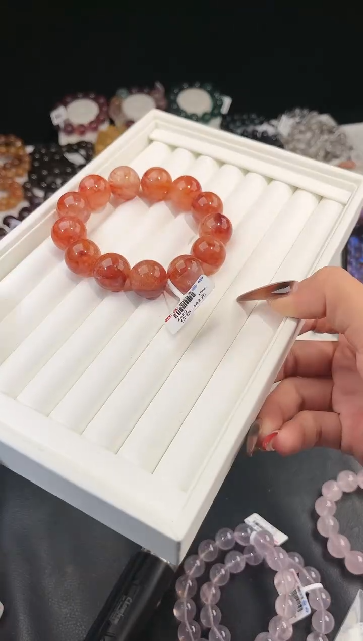 【闪购商品】水晶手链未镶嵌多样性发一Q107红胶花18mm