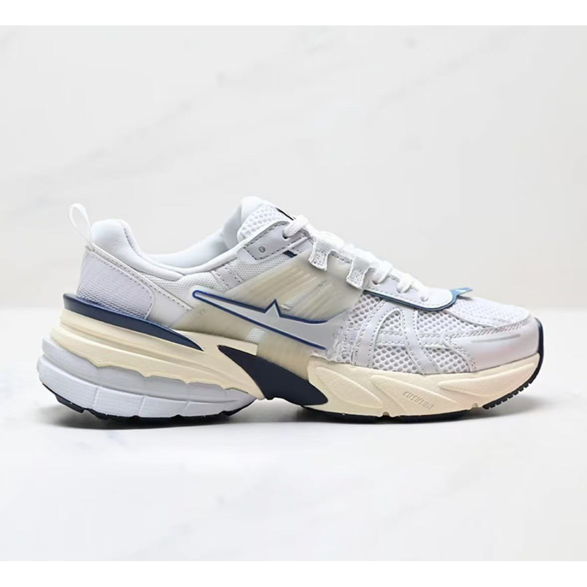 莆田正版舒适透气复古V2K Run减震耐磨低帮网面男女款休闲跑步鞋