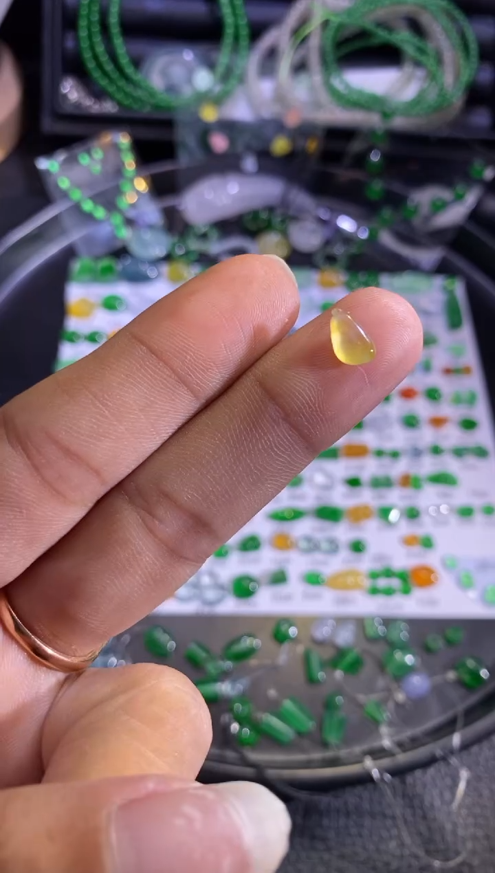 未镶嵌挂件翡翠瓜