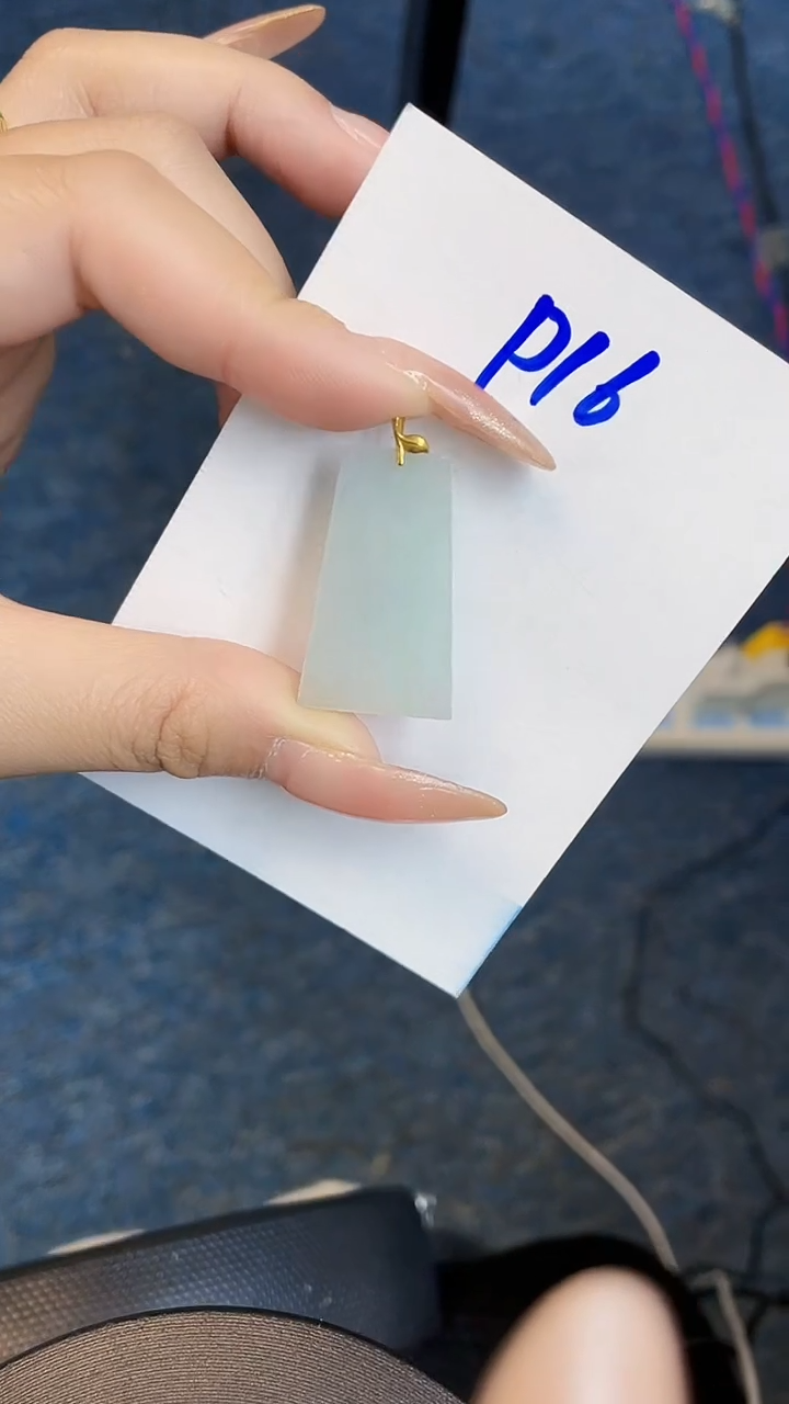 【闪购商品】翡翠颈饰18K金镶嵌00000000