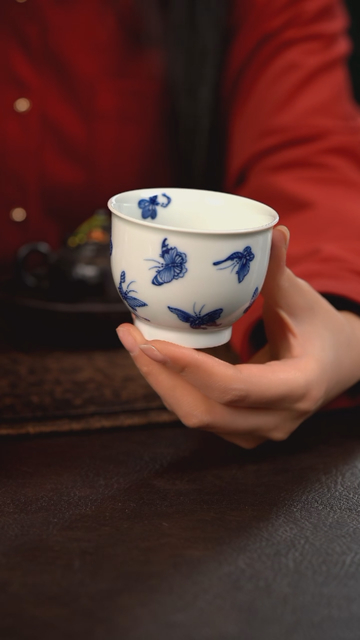 【闪购商品】杯HLX陶瓷蝶恋花大炉式杯 随机