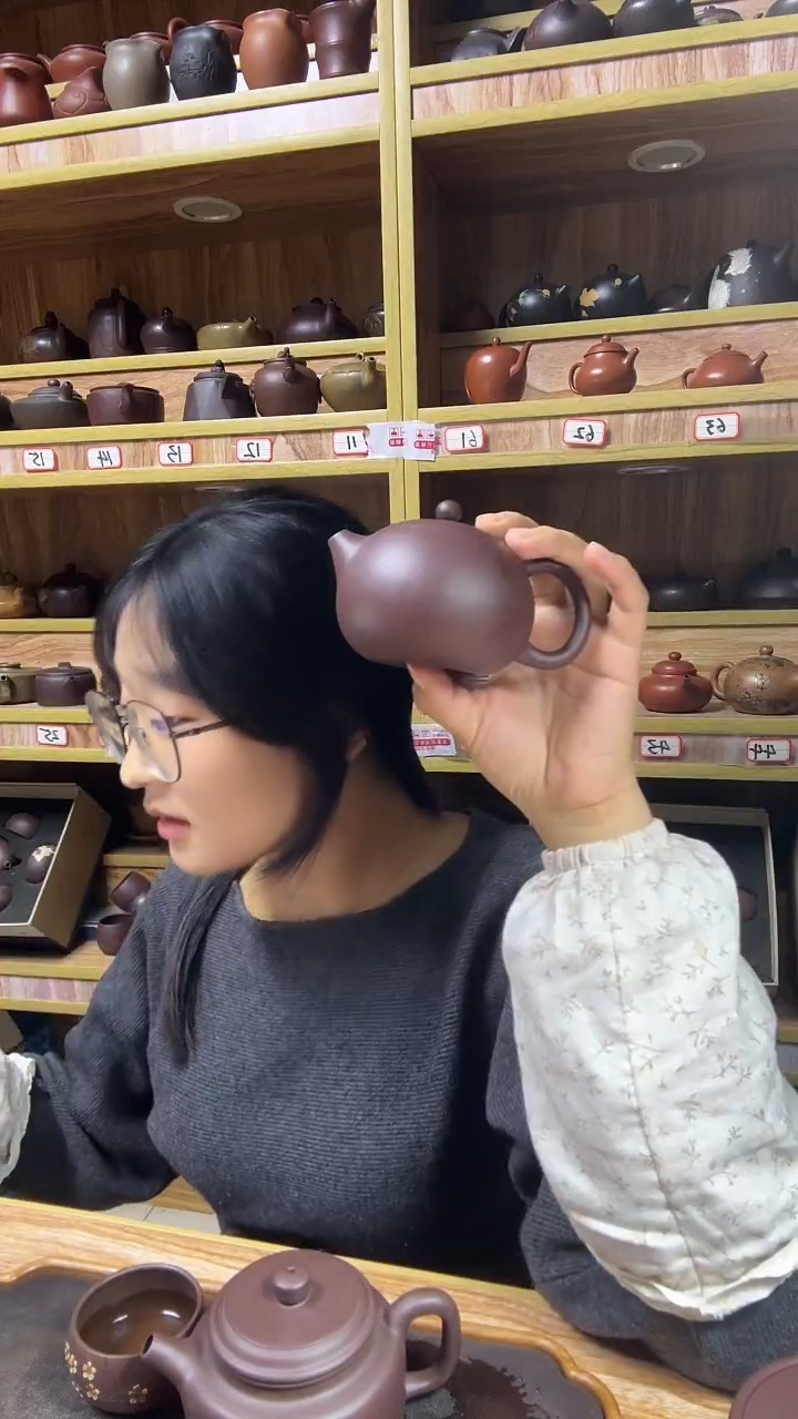 茶壶紫砂西施250cc左右紫泥