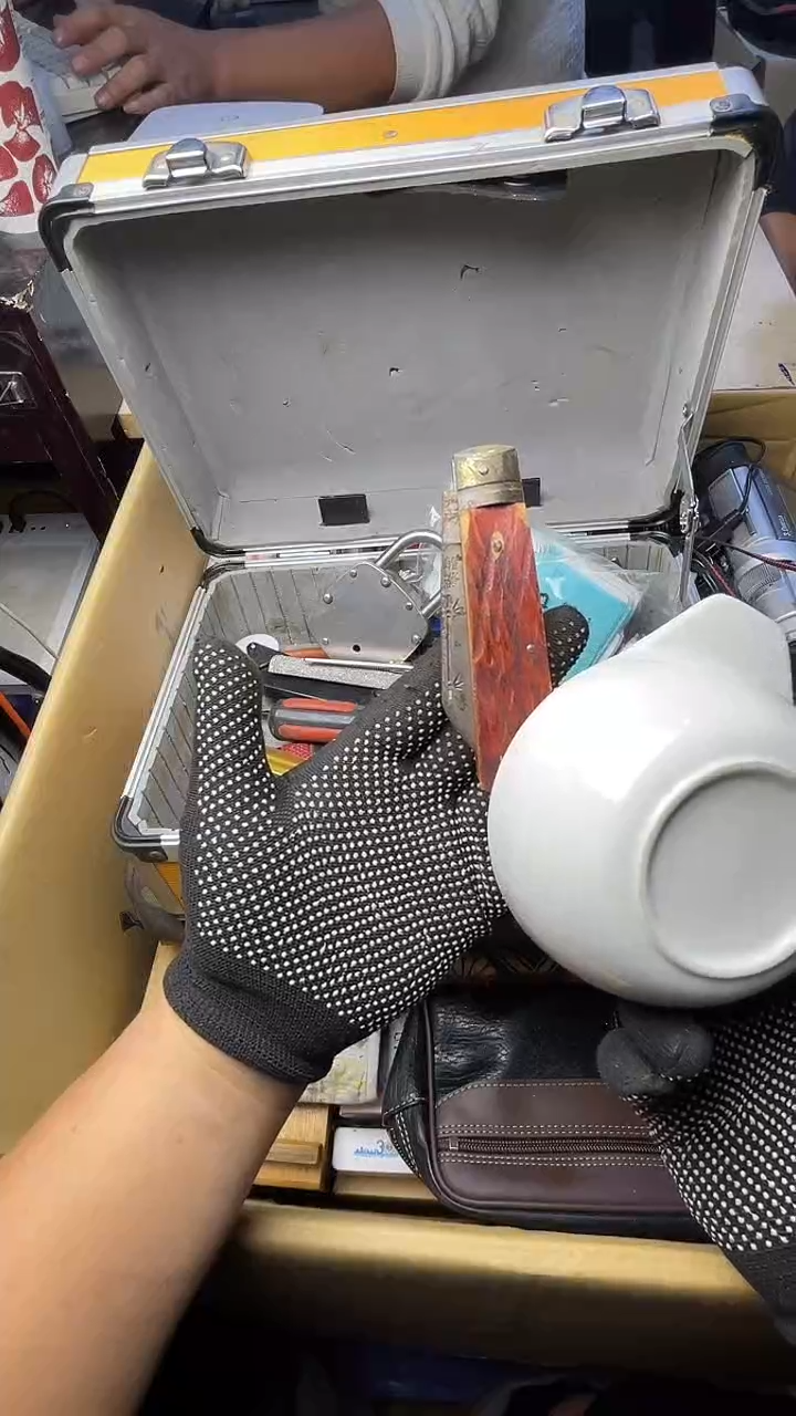 卜****库二手商品不退不换