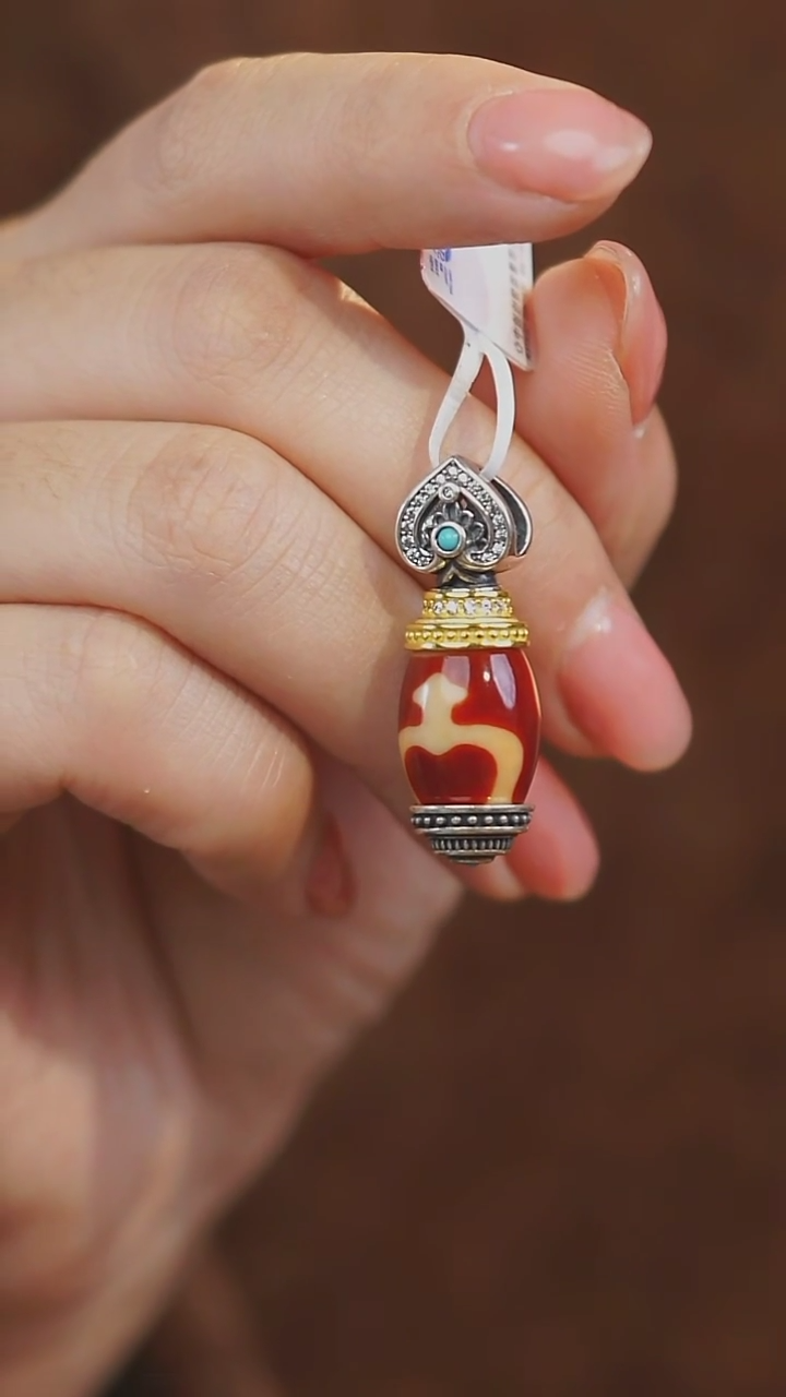 【闪购商品】玛瑙/玉髓吊坠银S925镶嵌多样性发其一