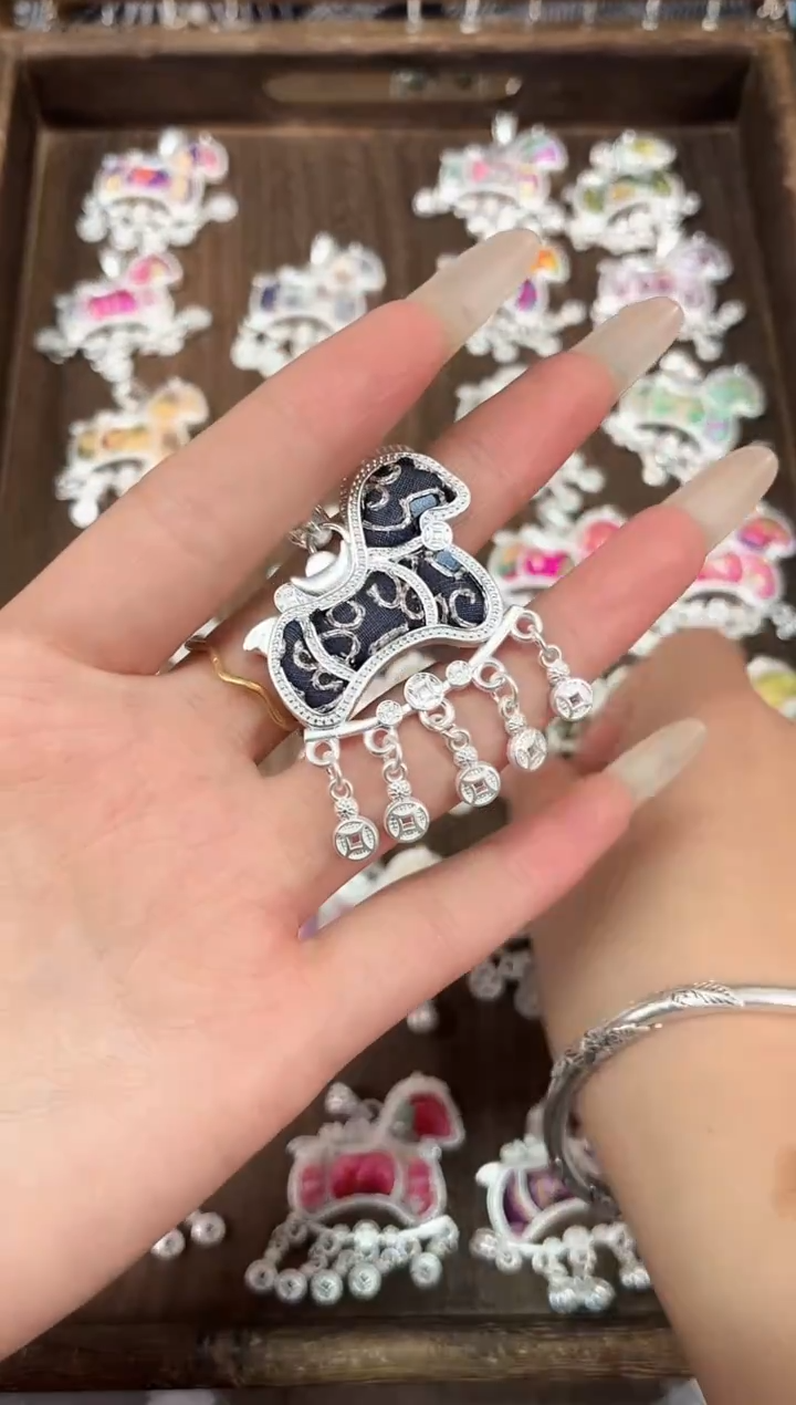 织绣妖*民族风非遗老绣苗银饰品607