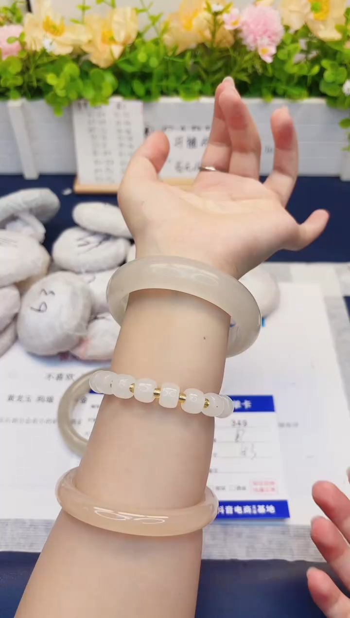 石英质玉手镯未镶嵌349-财气镯-圈口61