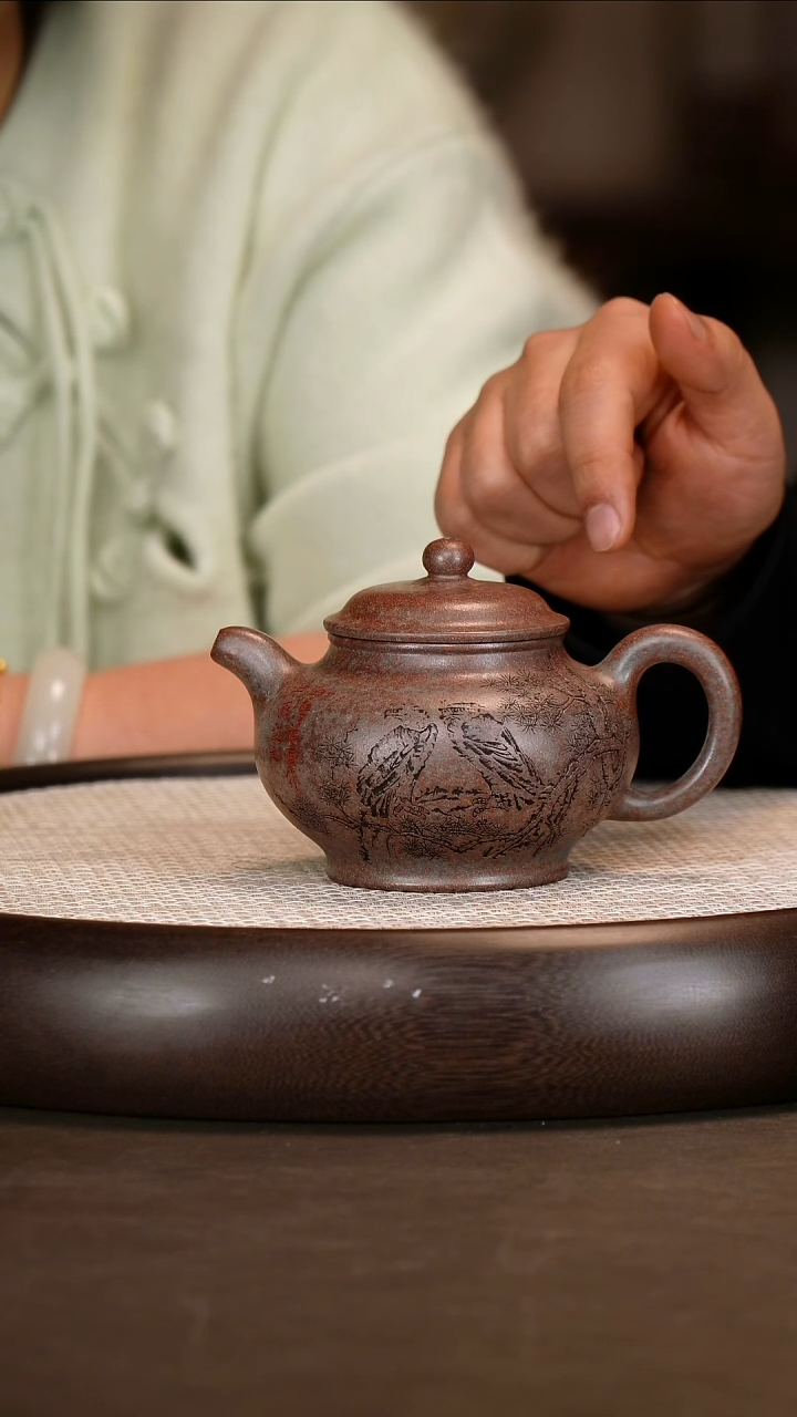 茶壶紫砂涛**旧【邵忠源】鲨皮青掇只   300CC