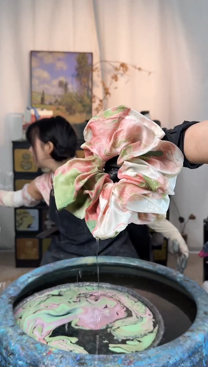 114桃红柳绿山茶花发圈