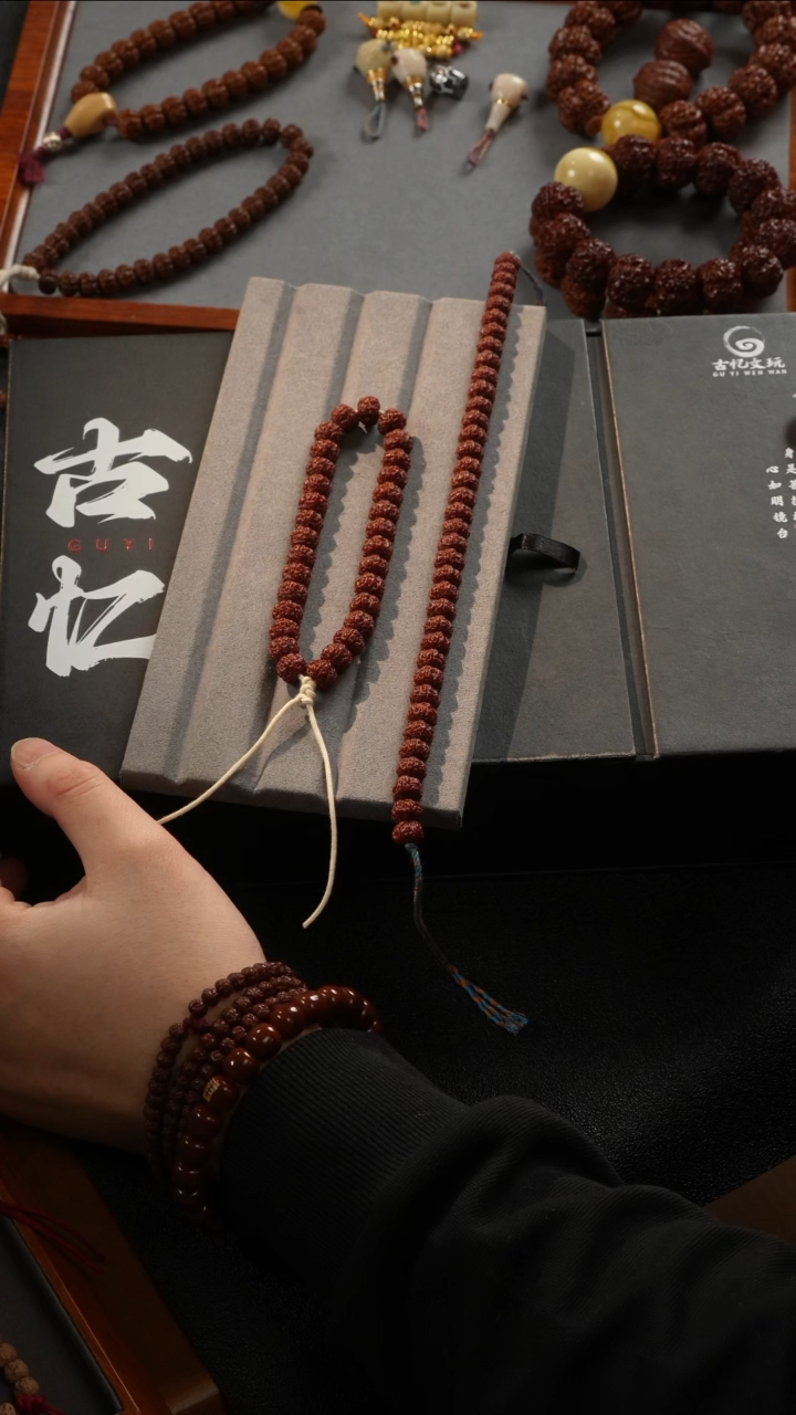 【闪购商品】金刚菩提手串平细梅花单圈