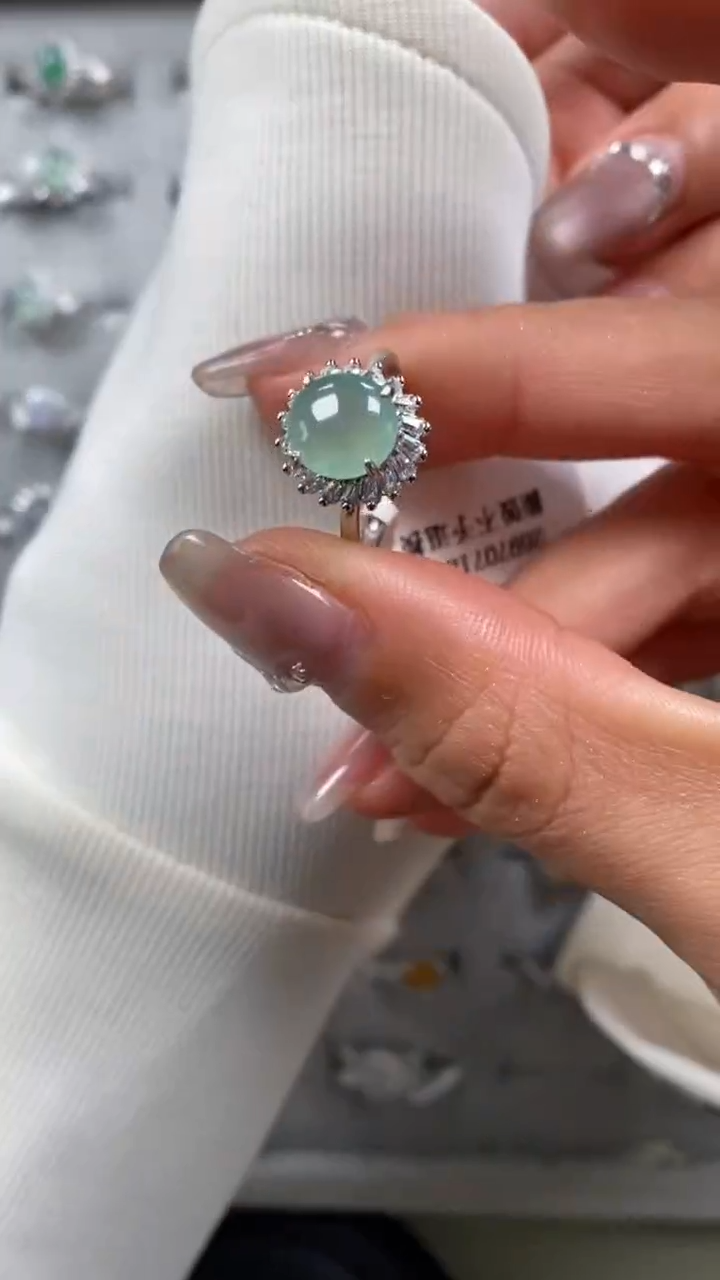 【闪购商品】翡翠戒指银S925镶嵌8239