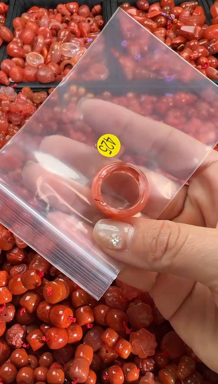 【闪购商品】南红玛瑙颈饰未镶嵌1