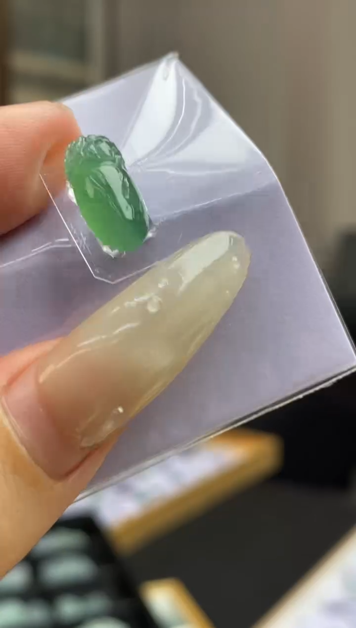 未镶嵌定制翡翠翡翠毛货~