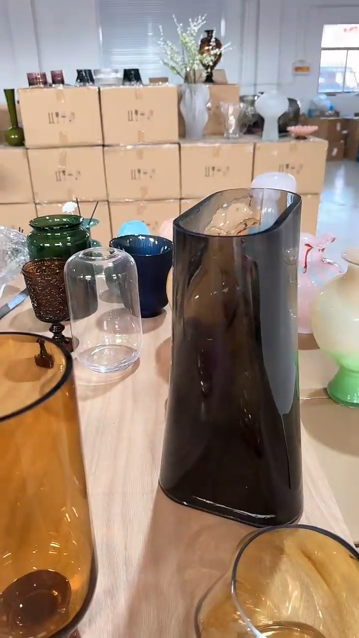 【闪购商品】玻璃黑色旋转