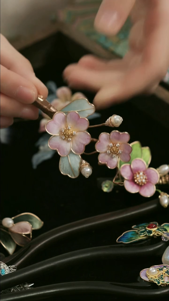 刺绣湘传礼纯手工发夹