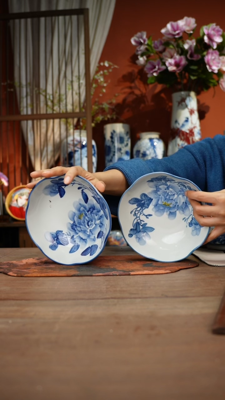 当代高温釉下彩手绘陶瓷餐具