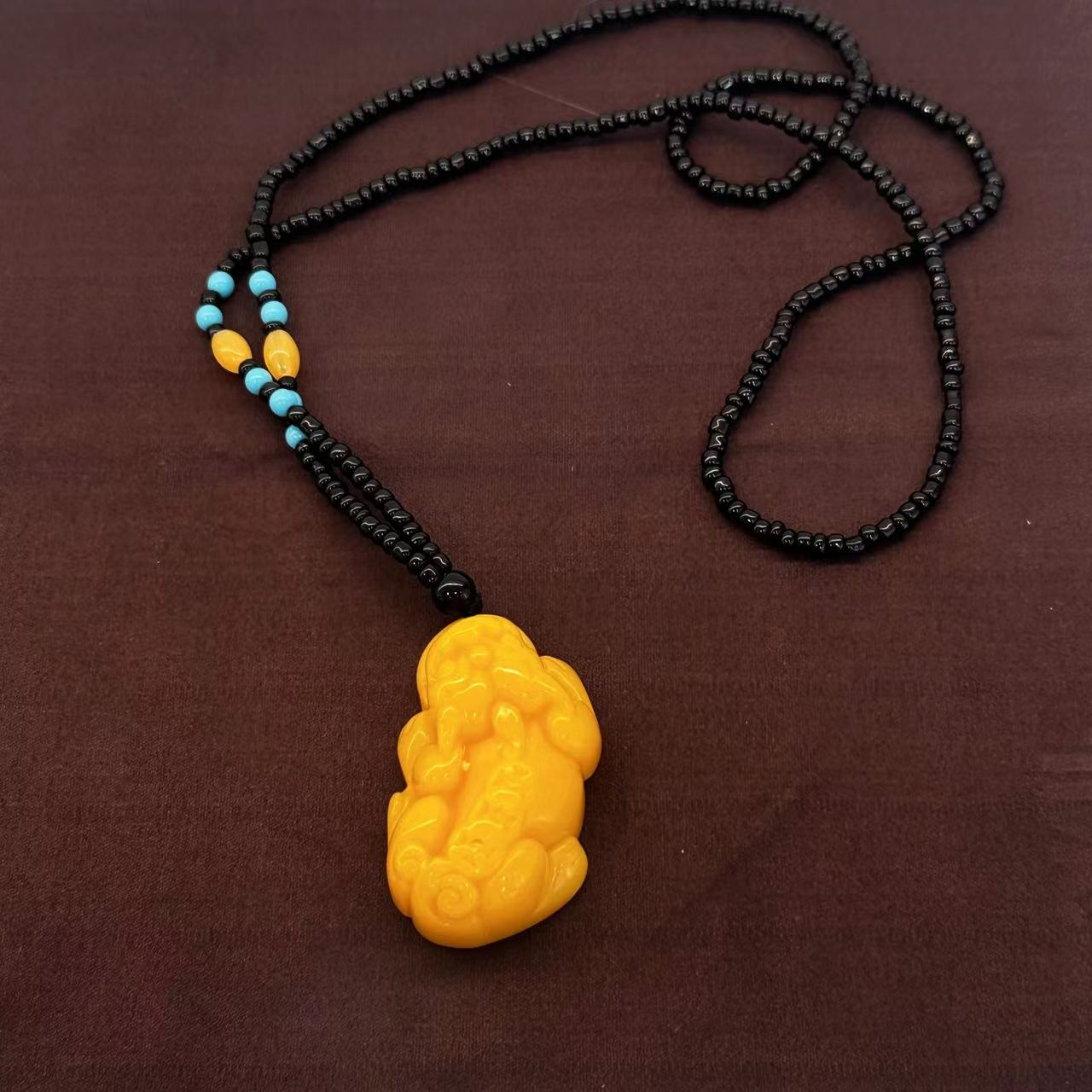 时尚精美黄貔貅一个饰品个人用品