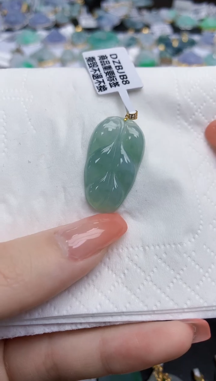 【闪购商品】翡翠颈饰未镶嵌天然缅甸翡翠A货