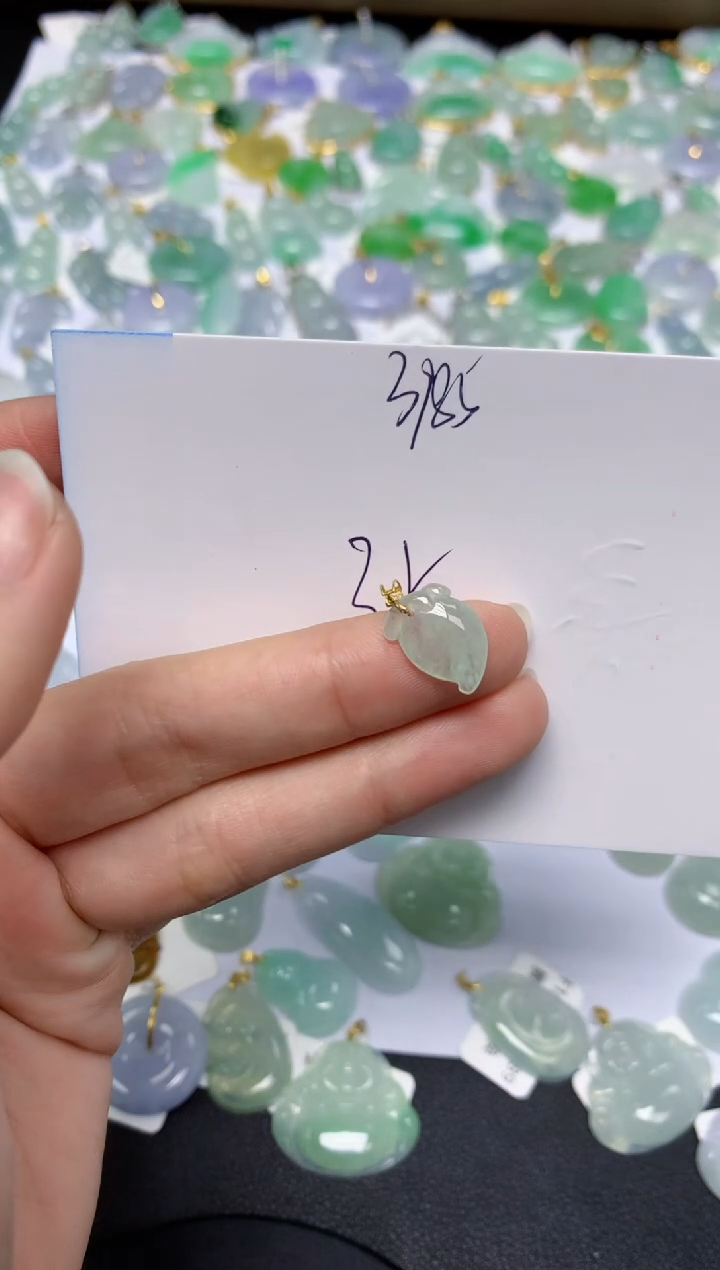 【闪购商品】翡翠颈饰18K金镶嵌 天然翡翠A货