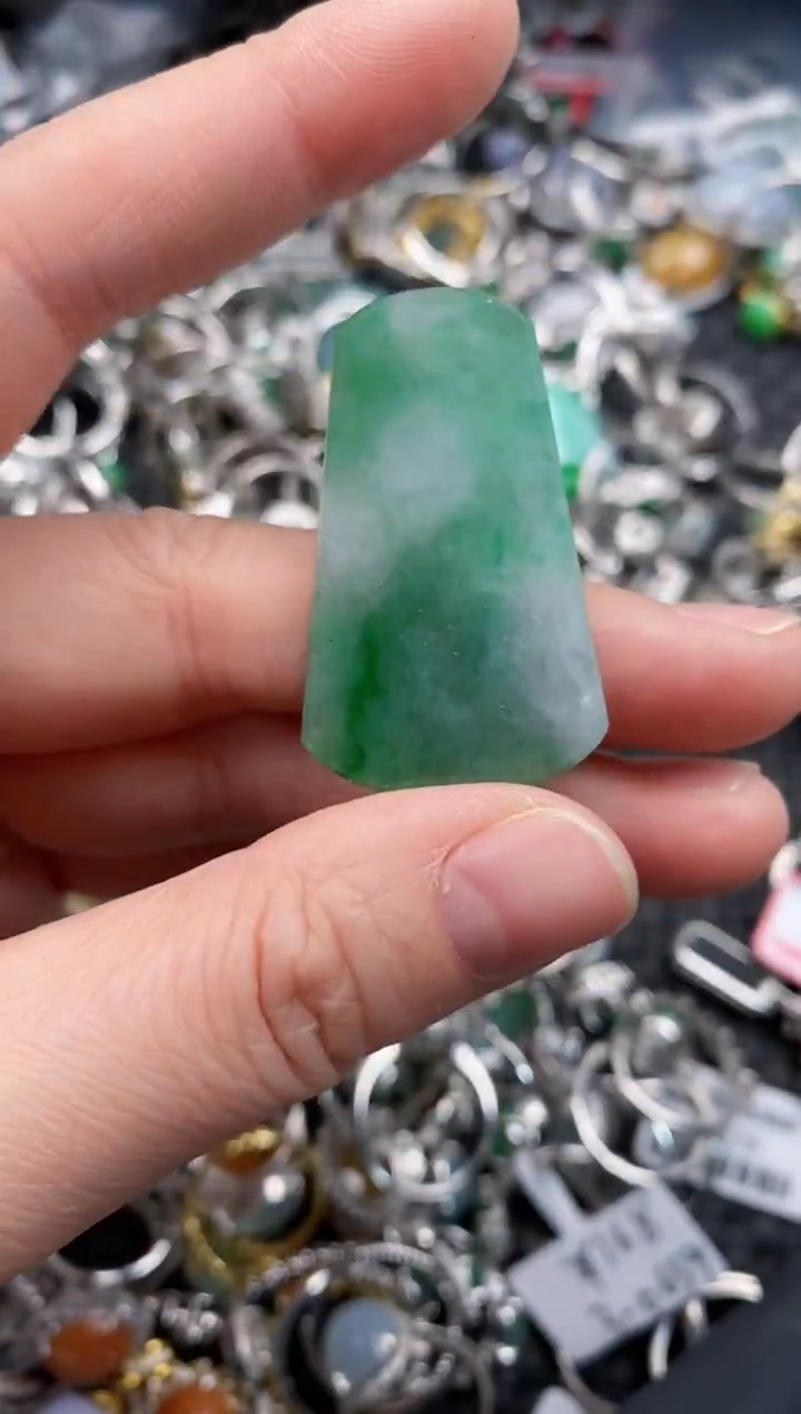 未镶嵌戒指翡翠777       6