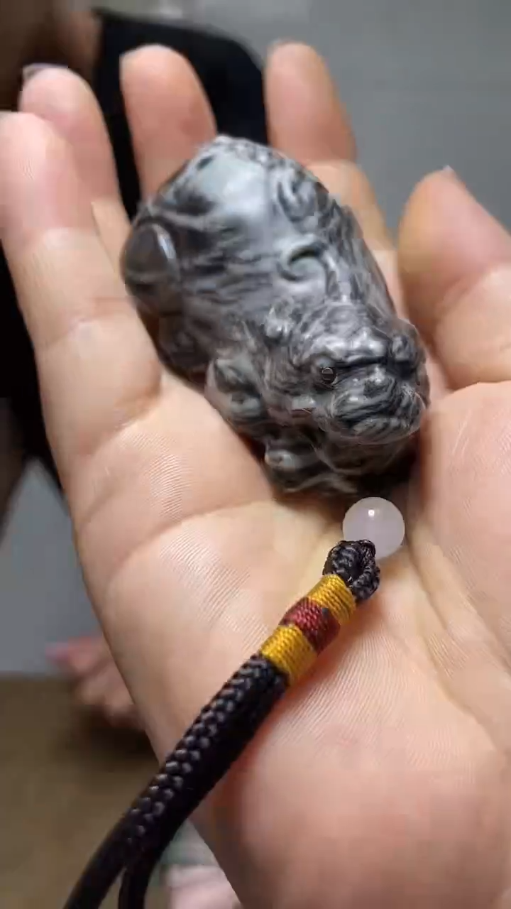 和田玉未镶嵌把件1