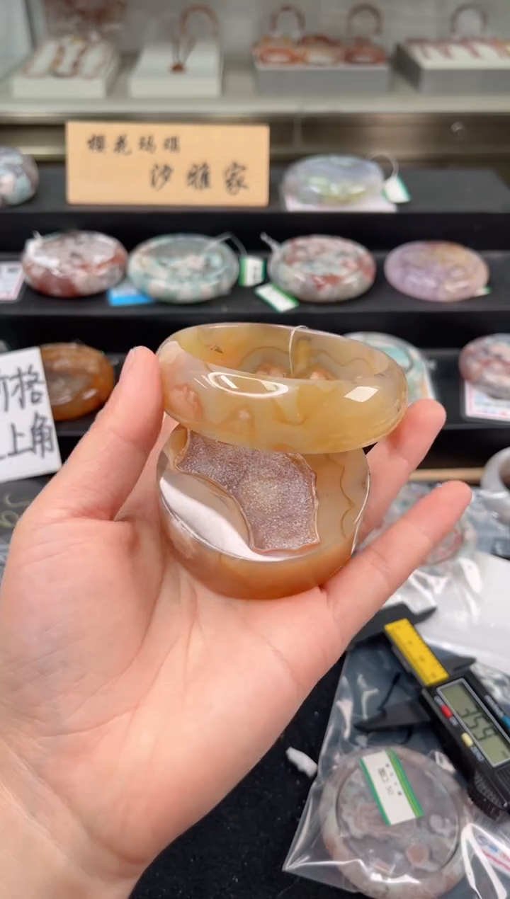 未镶嵌手镯石英质玉64圈口（赠品镯心）6975461