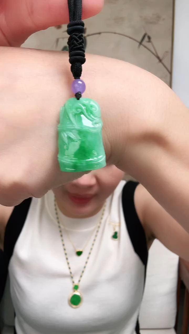 【闪购商品】翡翠未镶嵌颈饰吊坠