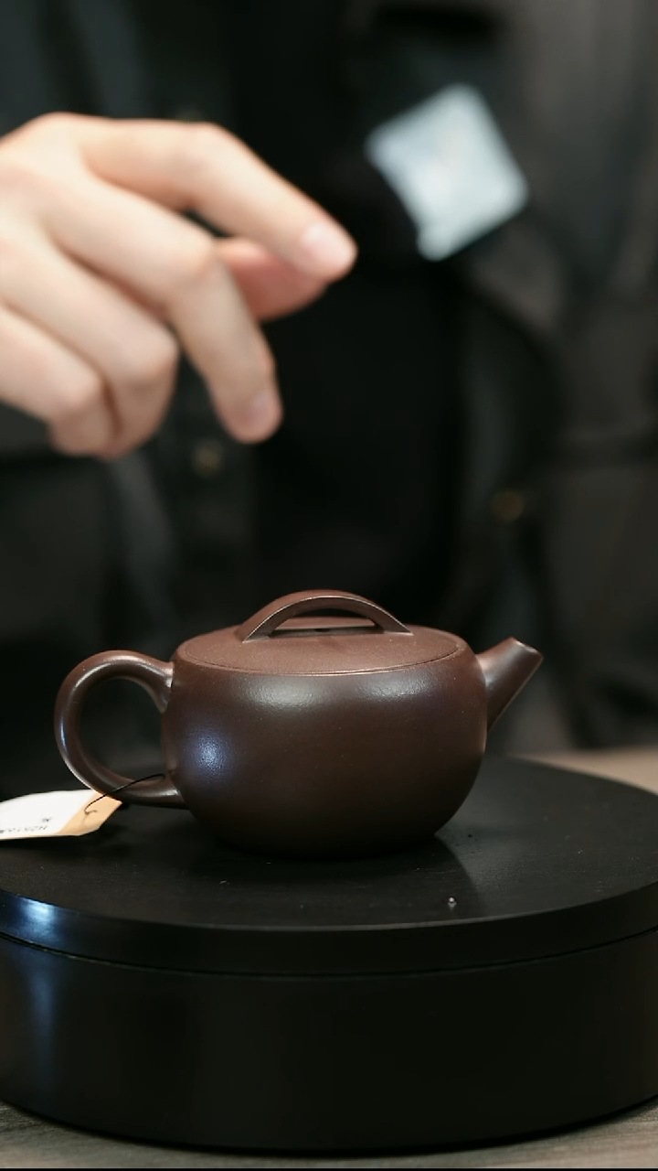 茶壶紫砂顺****️H2516周秀芳光素圆瓦