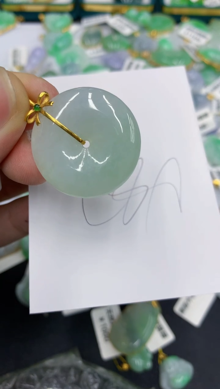 【闪购商品】翡翠颈饰18K金镶嵌11111111111