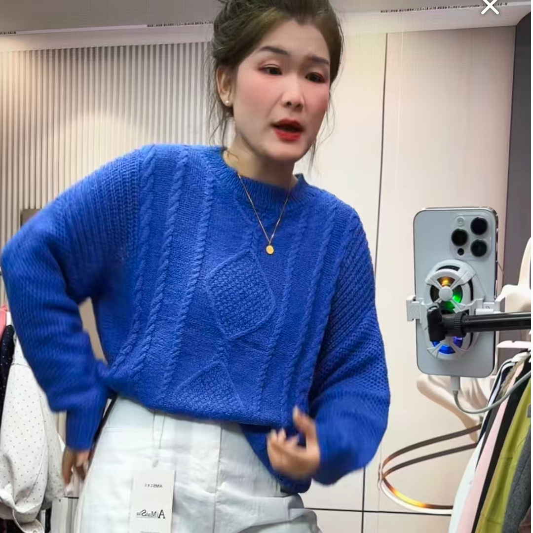 纯色针织圆领常规款毛衣上衣网红短款保暖厚款女装