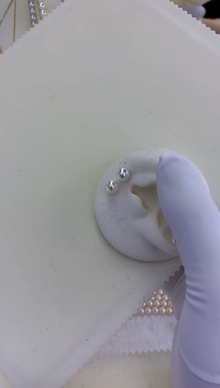 18K金镶嵌饰品海水珍珠7-7.5素钉定制