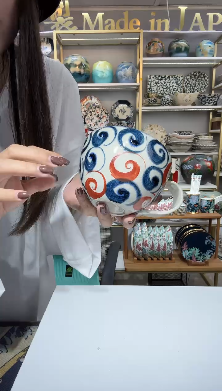 陶瓷宗山窑高款早餐杯-赤绘旋涡一只