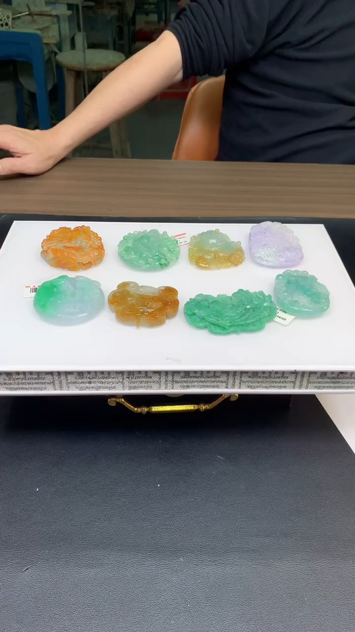 【闪购商品】定制翡翠未镶嵌1044ry-毛货挂件38