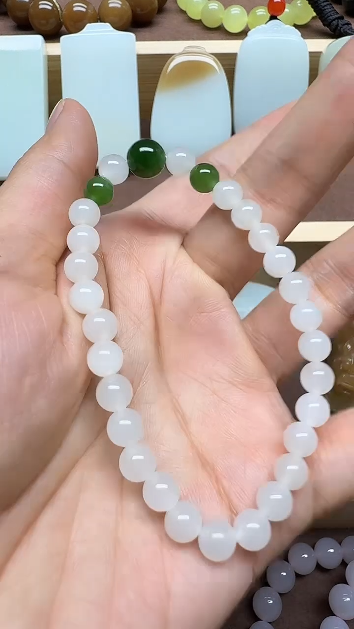 未镶嵌手链和田玉手链