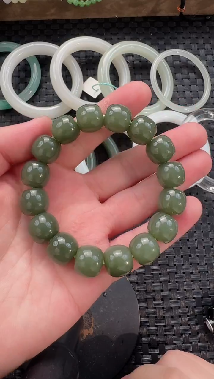 颈饰未镶嵌和田玉14.13老型