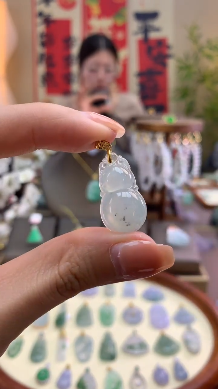 【闪购商品】翡翠颈饰18K金镶嵌天然a货翡翠吊坠