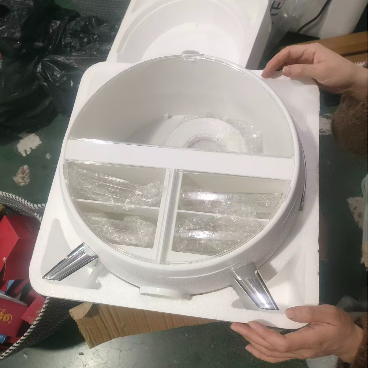 白色小箱子发1个