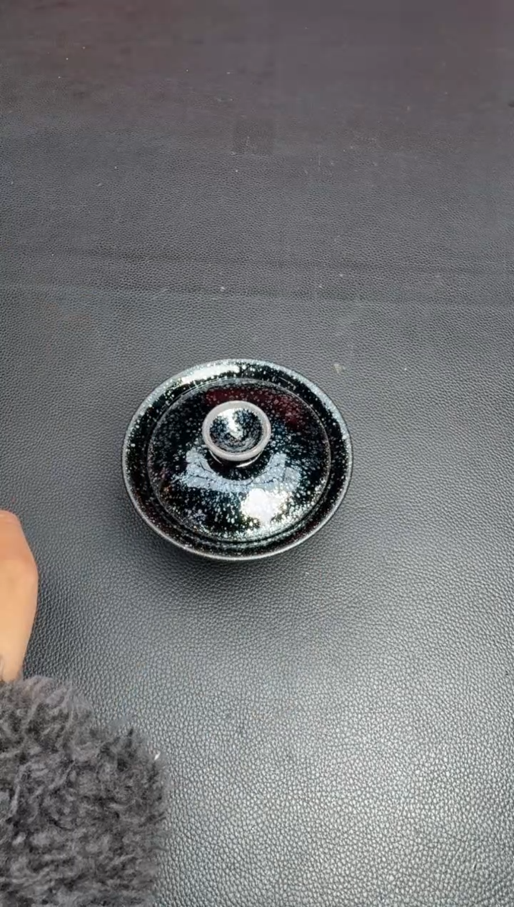 【闪购商品】茶盏张燚黑底银斑96