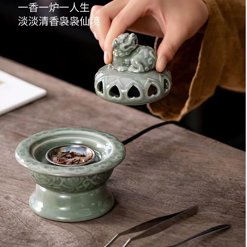 青瓷高温电子香薰炉陶瓷沉香定时控温家用室内香粉香丸熏香炉