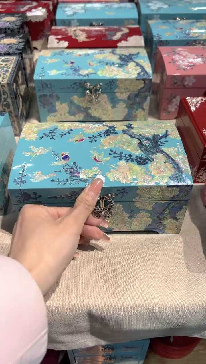 【闪购商品】按扣绒布底·弘贝雅螺钿漆器文化馆