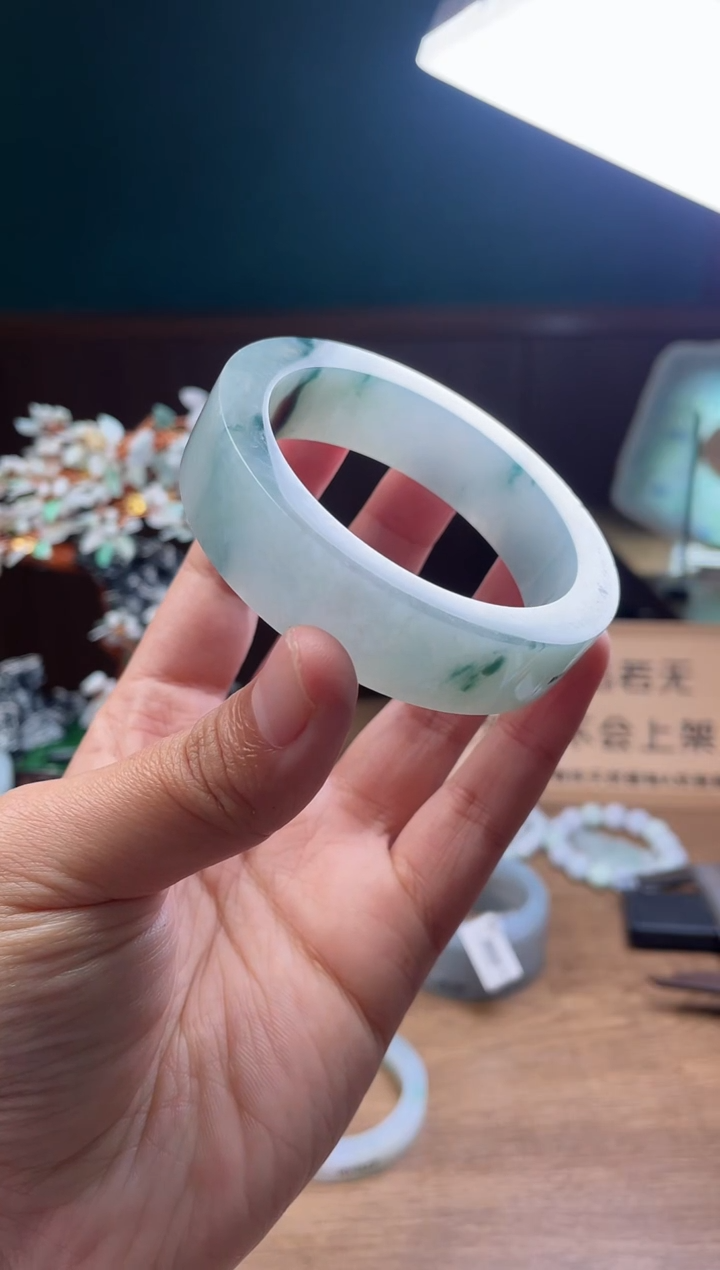 【闪购商品】定制翡翠手镯未镶嵌定制