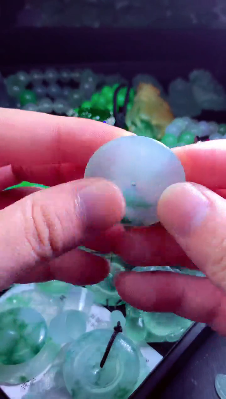 定制翡翠未镶嵌北****️翡翠毛货定制