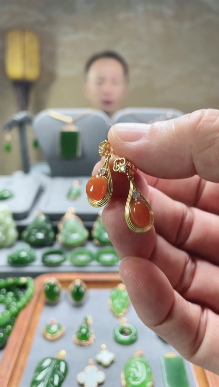 【闪购商品】南红玛瑙耳饰银S925镀金镶嵌耳饰