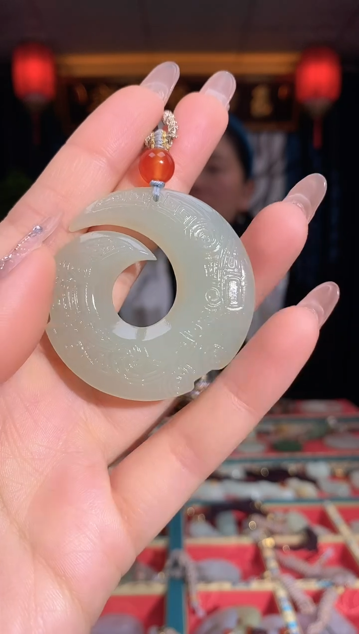 和田玉未镶嵌挂件时来运转