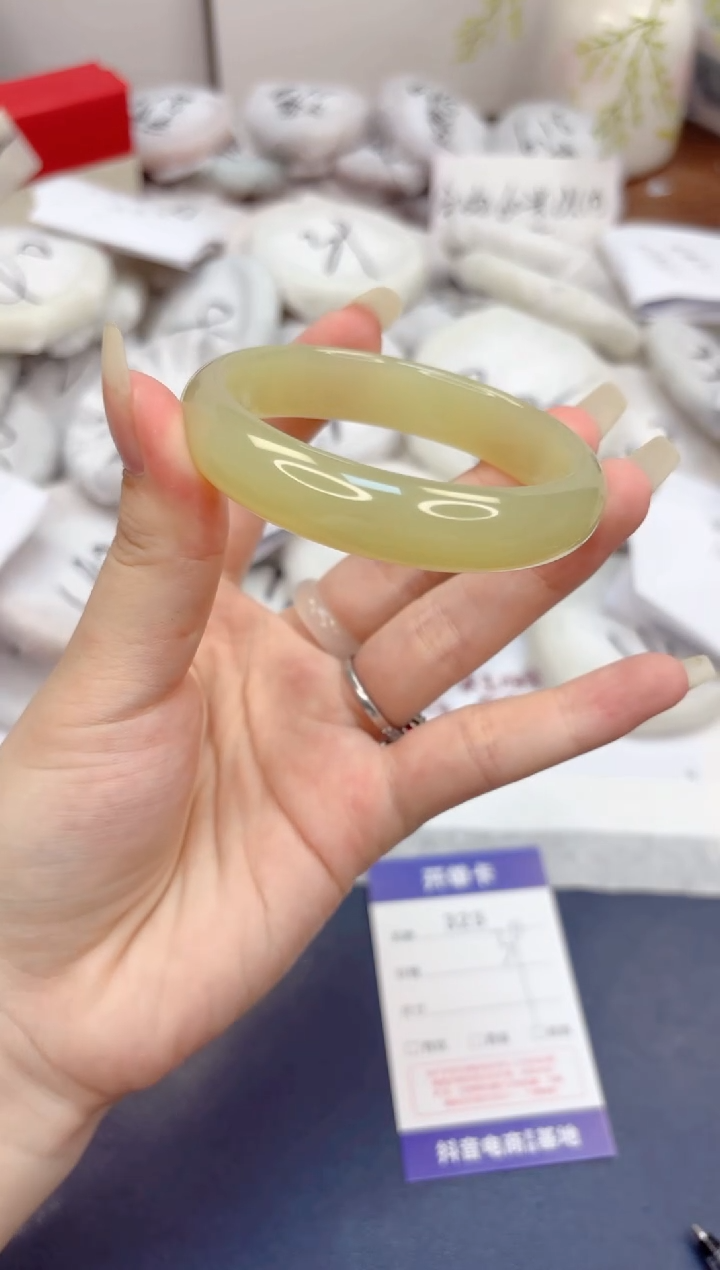 石英质玉手镯未镶嵌323-晴水-圈口56