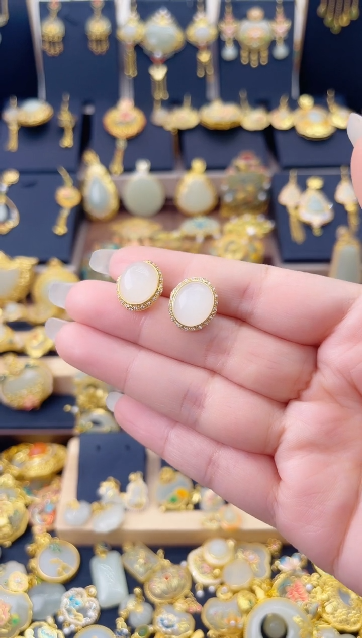 颈饰银S925镀金镶嵌和田玉素款蛋面耳坠