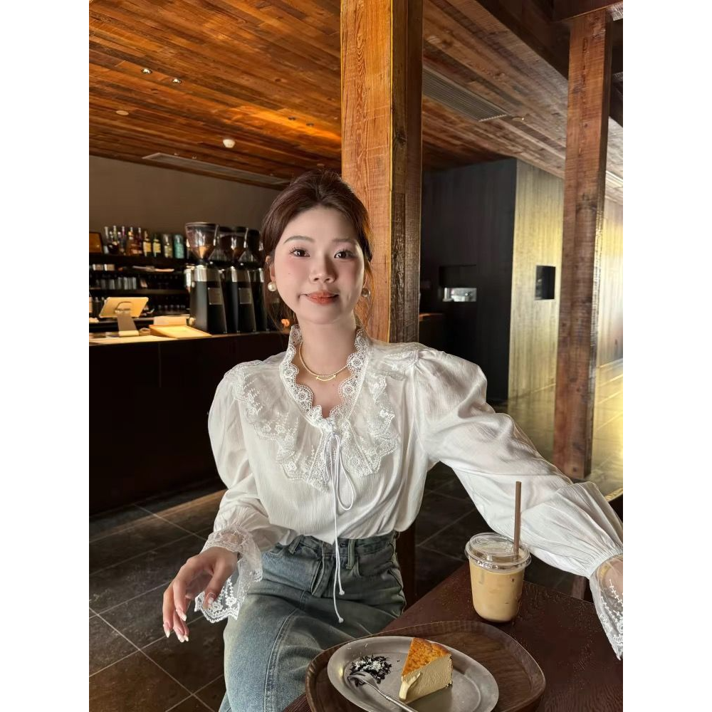 法式白色蕾丝花边韩系衬衫女长袖新款2025甜美小香风上衣打底衬衣