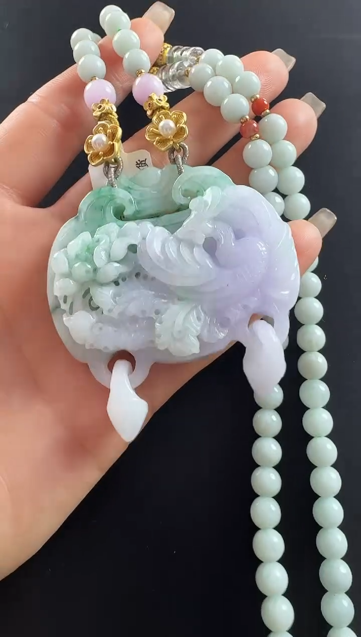 颈饰未镶嵌翡翠凤穿牡丹