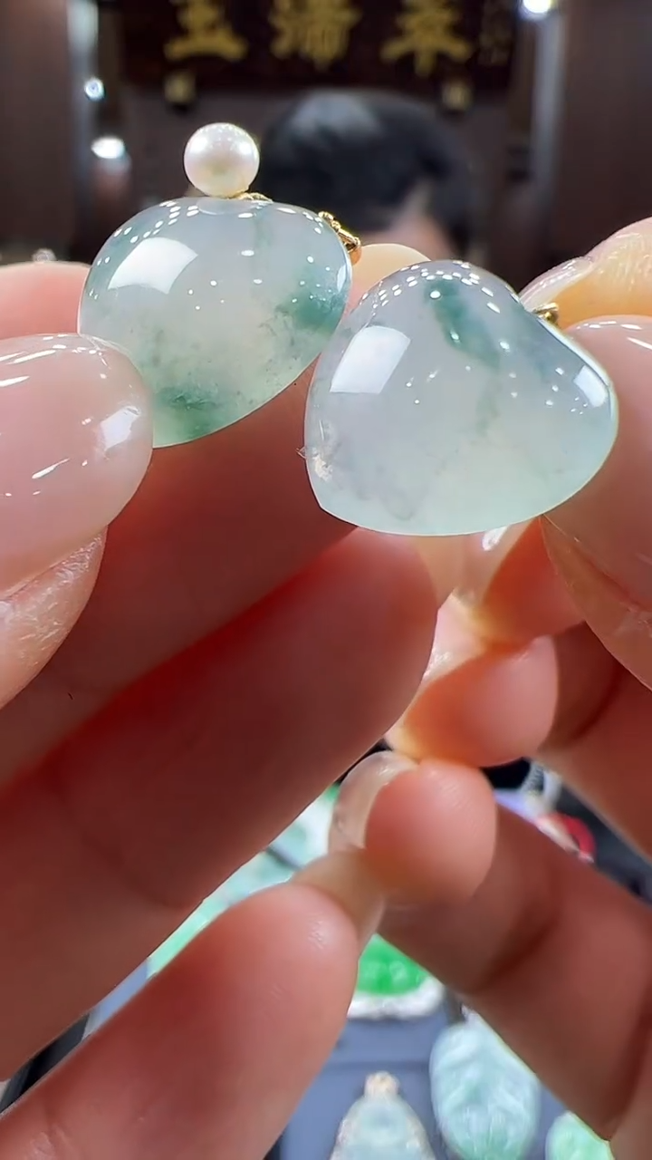 【闪购商品】翡翠18K金镶嵌挂件爱心小滴溜（多样性发其一）