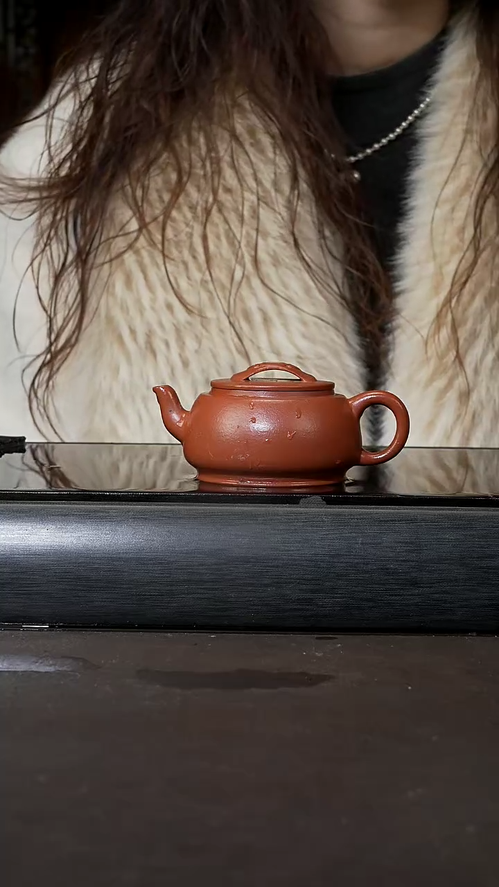 【闪购商品】紫砂茶杯朱泥 汉瓦110cc 028