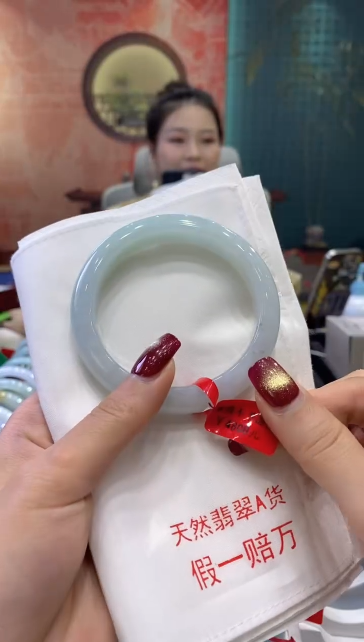 【闪购商品】翡翠手镯未镶嵌多人03289